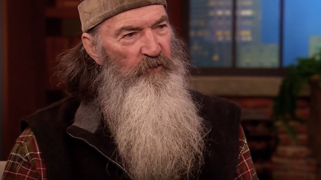 DUCK DYNASTY Patriarch Phil Robertson Shares The Gospel with Unshakable - Who Is Phil Robertson? Duck Dynasty Patriarch's Life & Legacy