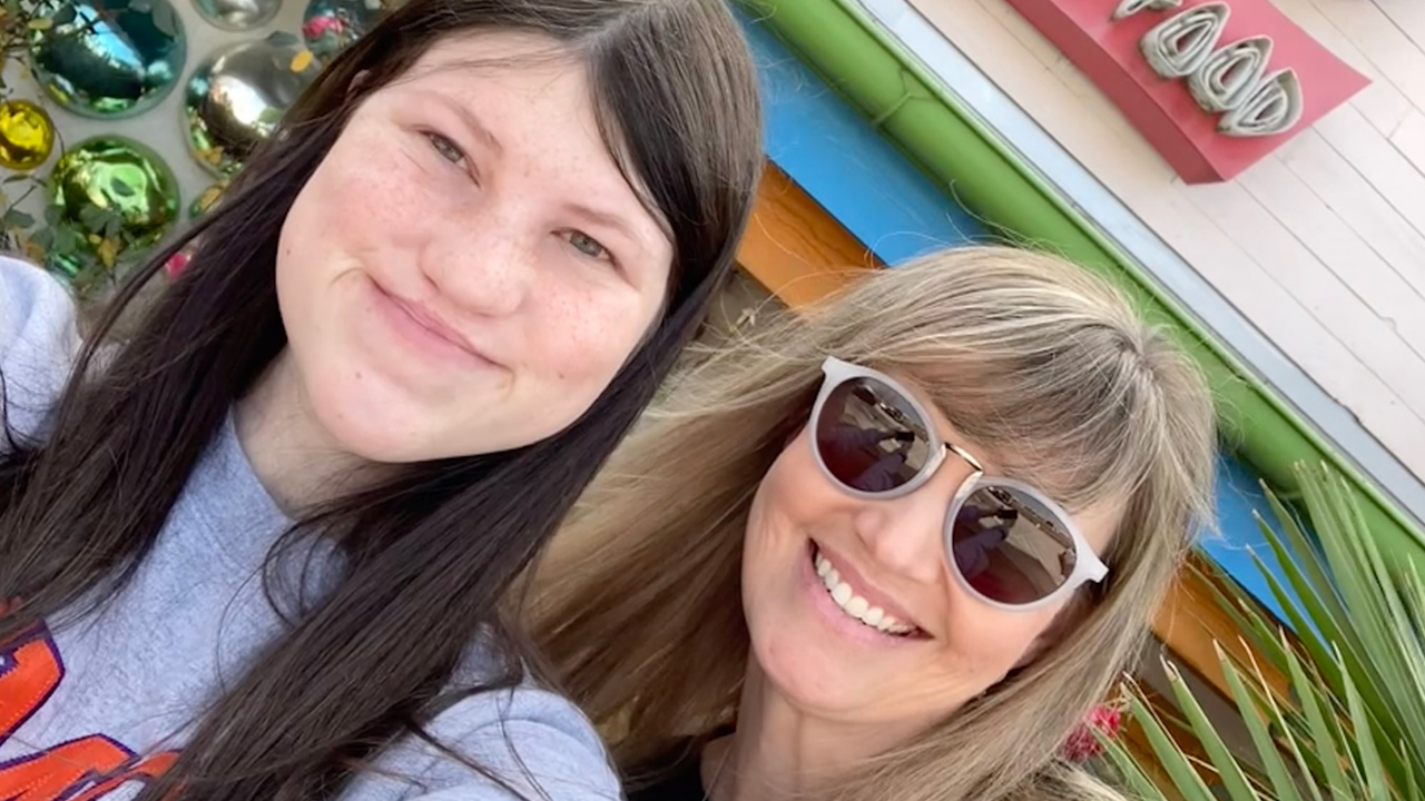 DUCK DYNASTY Star Jase Robertson’s Daughter Mia to Have Major Surgery